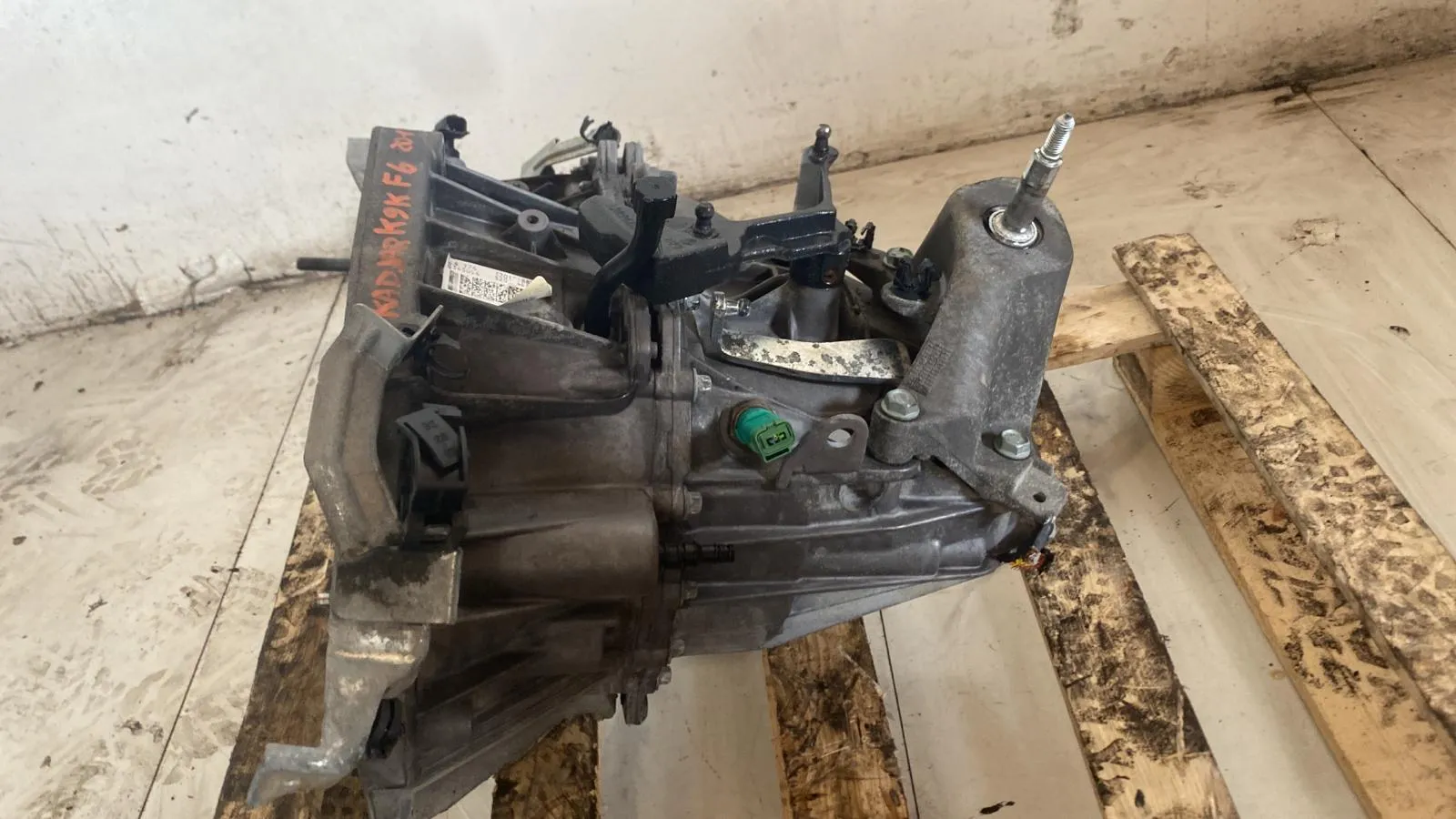 CAMBIO MANUALE COMPLETO con codice 320101889R da RENAULT Kadjar Serie con codice motore K9K F6/K9K F6 Diesel 1500 (15>)