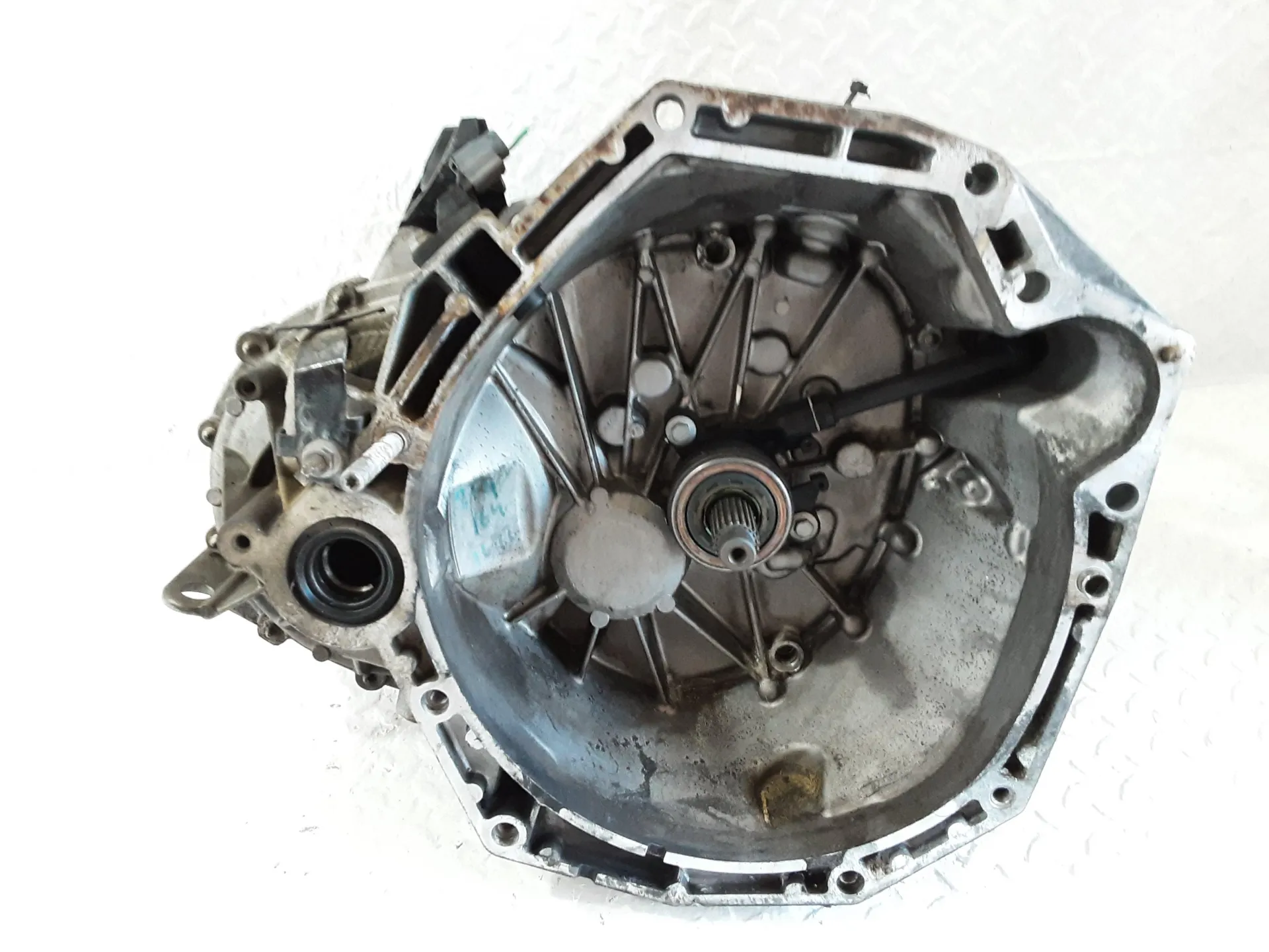 CAMBIO MANUALE COMPLETO con codice 7701700604 da RENAULT Megane III Grand Tour K9K 636, K9K 836, K9K 837, K9K 846 Diesel 1500 (08>15)