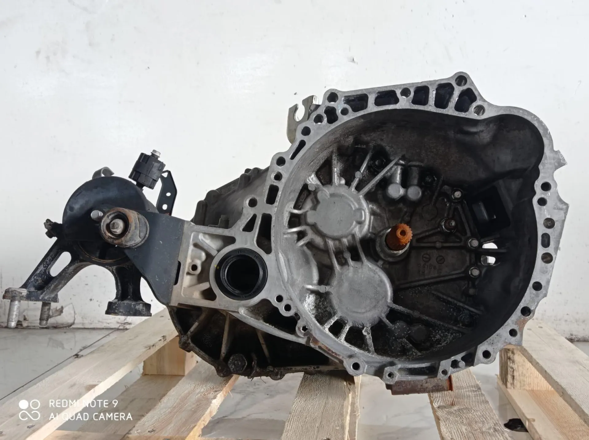 CAMBIO MANUALE COMPLETO con codice A0200253 da TOYOTA Avensis Berlina 3° Serie Diesel 2000 (09>18)