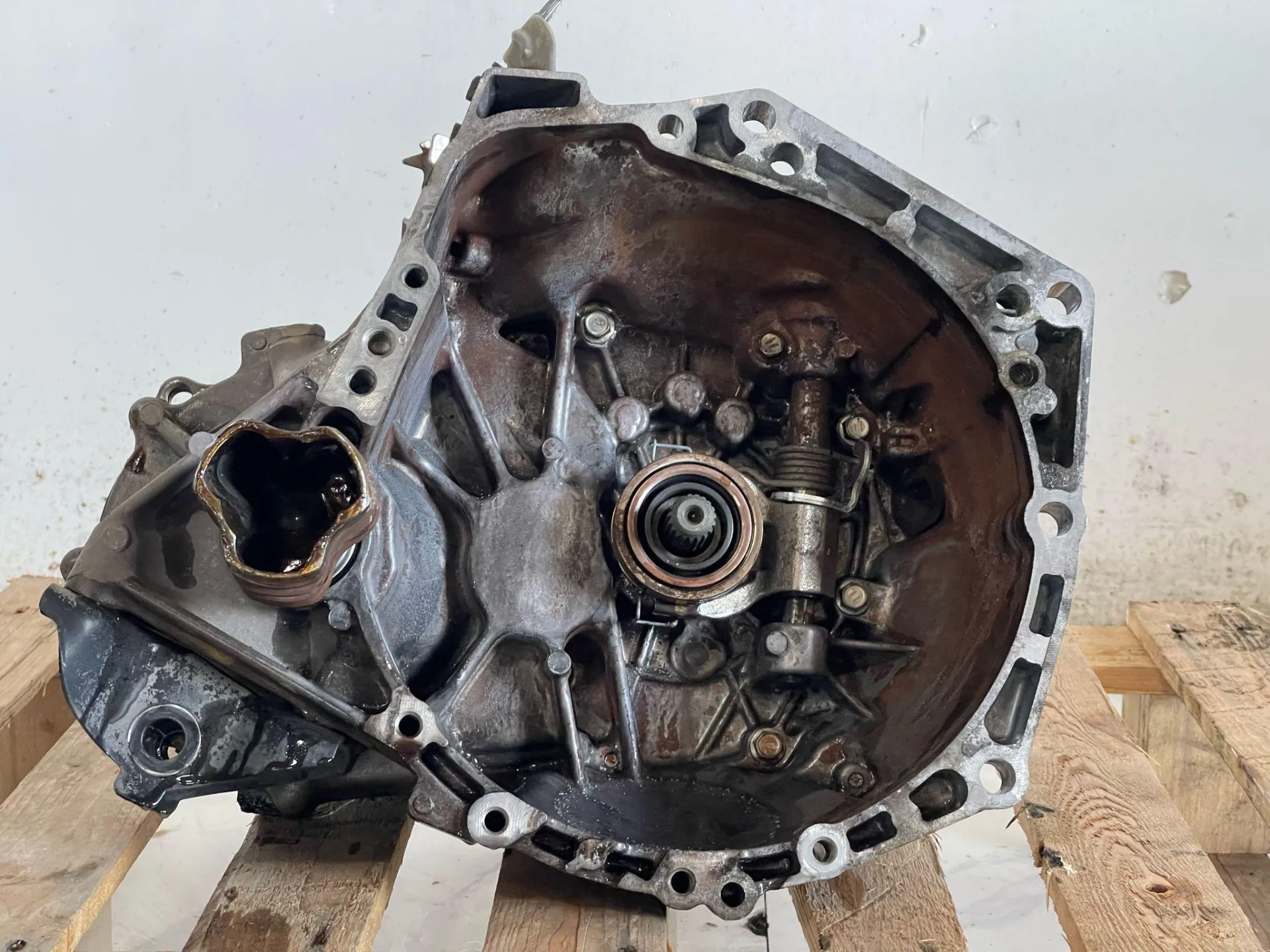CAMBIO MANUALE COMPLETO con codice con codice motore 1KR/1KR da TOYOTA Aygo 1° Serie Benzina 1000 (05>08)