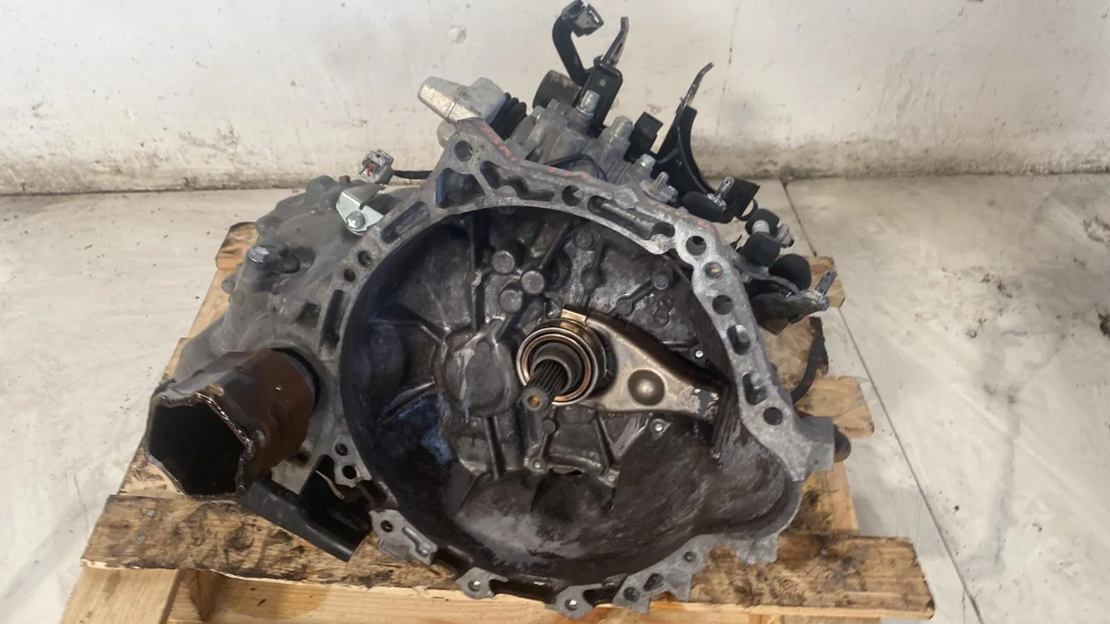 CAMBIO MANUALE COMPLETO con codice 070829171 da TOYOTA Yaris Serie con codice motore 1ND/1ND Diesel 1400 (05>08)