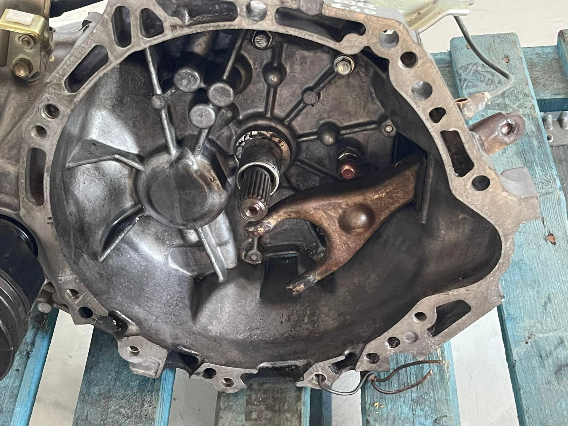 CAMBIO MANUALE COMPLETO con codice con codice motore 1ND da TOYOTA Yaris Serie Diesel 1400 (11>13)