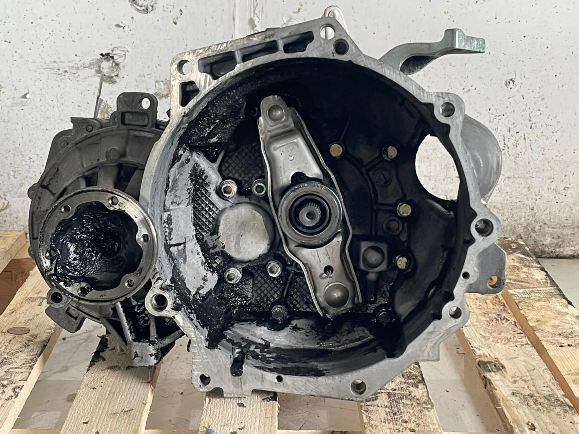 CAMBIO MANUALE COMPLETO con codice GQQ22114 da VOLKSWAGEN Golf 5 Berlina con codice motore BKC Diesel 1900 (03>08)