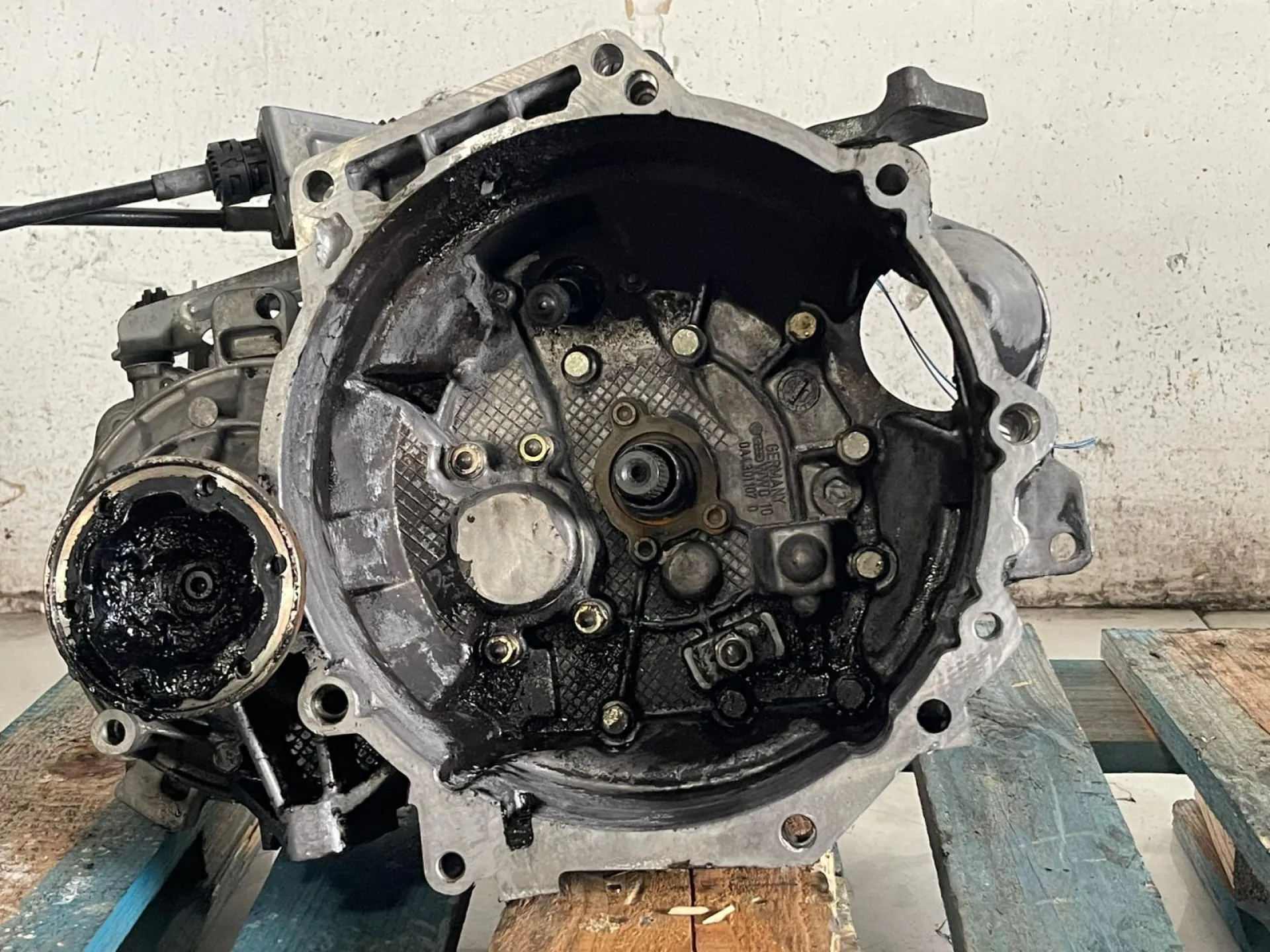 CAMBIO MANUALE COMPLETO con codice con codice motore BKC da VOLKSWAGEN Golf 5 Plus Diesel 1900 (04>13)