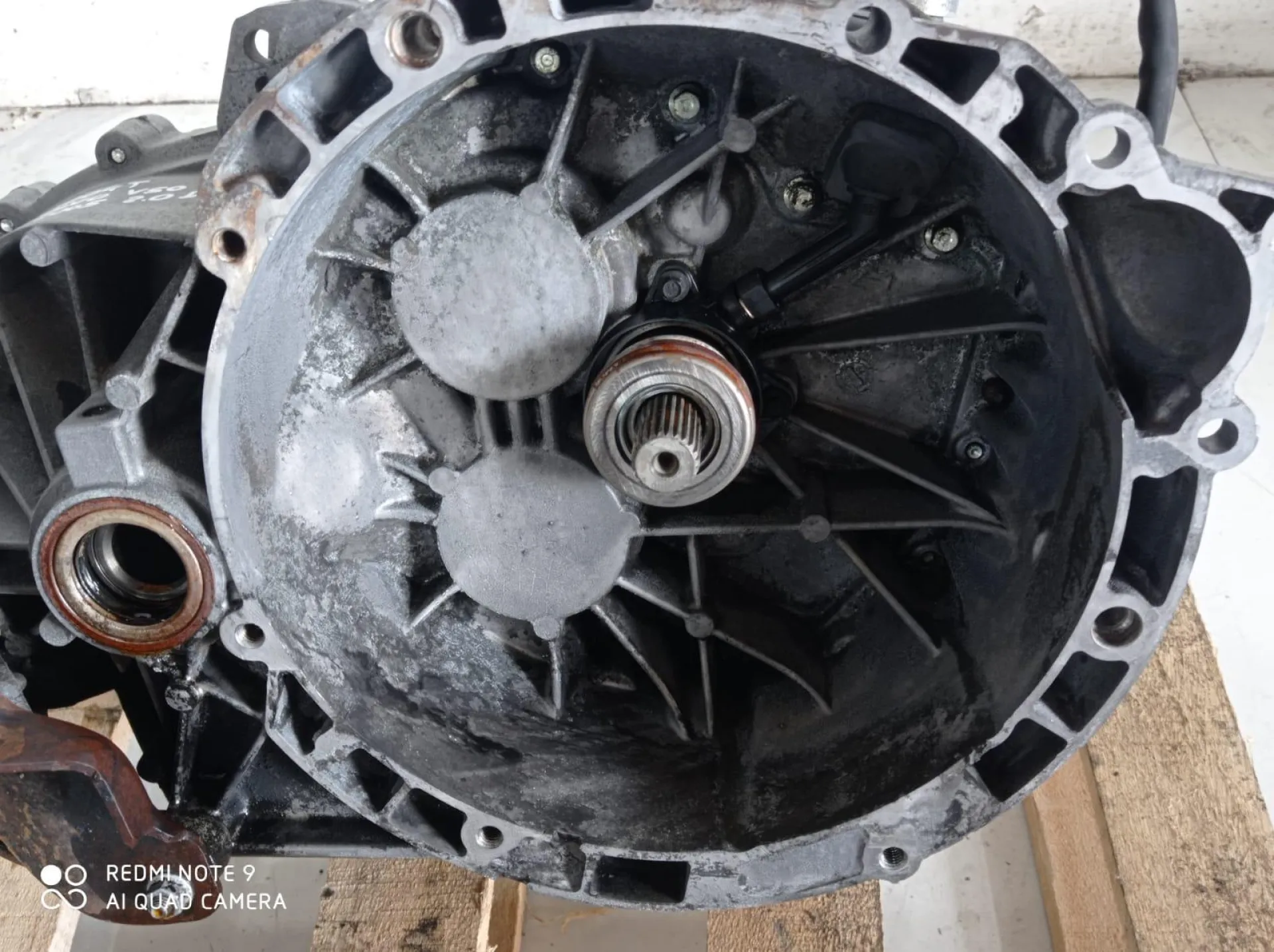 CAMBIO MANUALE COMPLETO con codice 6M2R-7F096 da VOLVO V50 1° Serie Diesel 2000 (03>07)