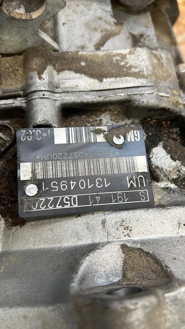 Cambio Opel Zafira 2.2 D del 2001 CODICE RICAMBIO : 13104951