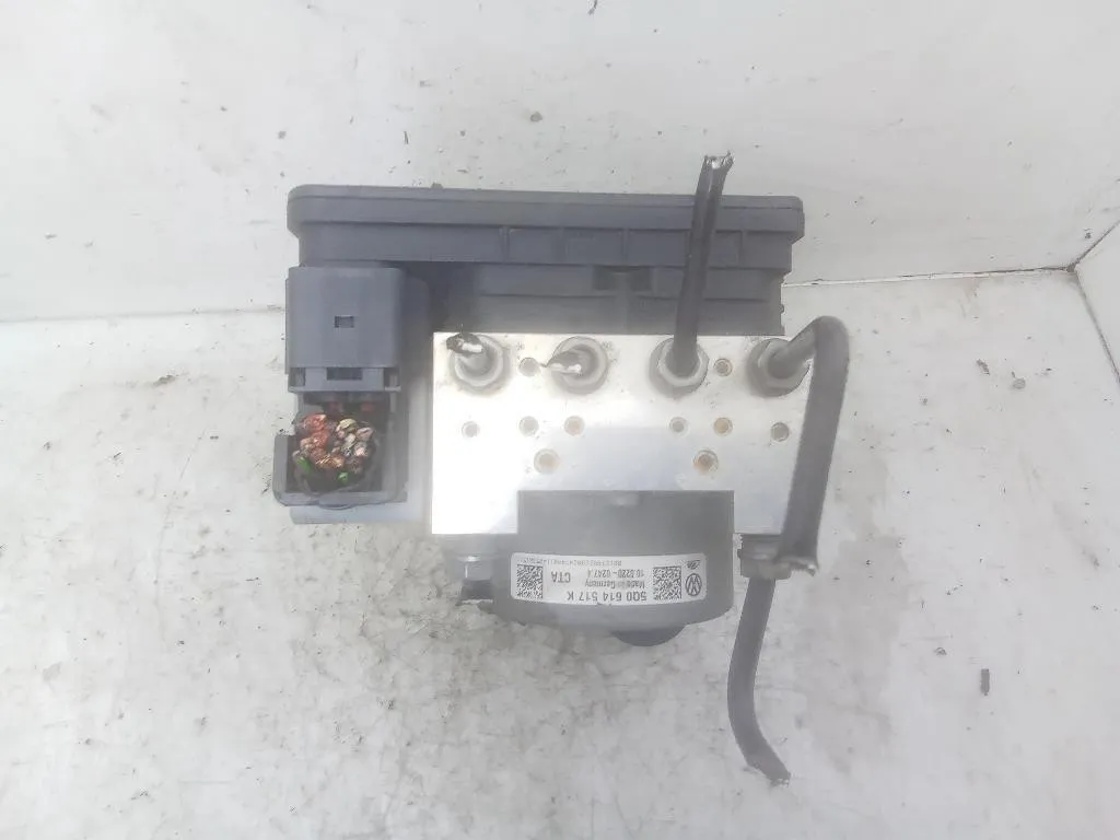CENTRALINA ABS con codice 10.0220-0247.4 5Q0614517K da AUDI A3 Sportback Serie (8VA) CPWA bifuel/metano 1395 (12>18)