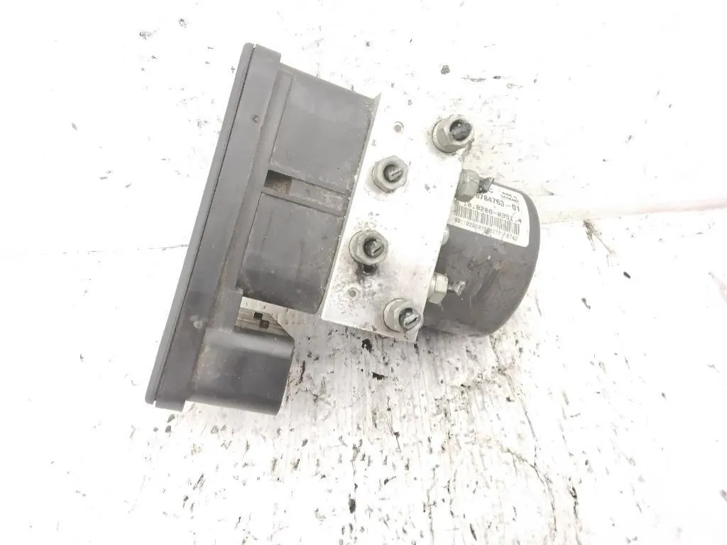 CENTRALINA ABS con codice 3451-6784763-01 10.0206-0351.4 da BMW Serie 1 Serie (E87) N47D20A diesel 1995 (07>)
