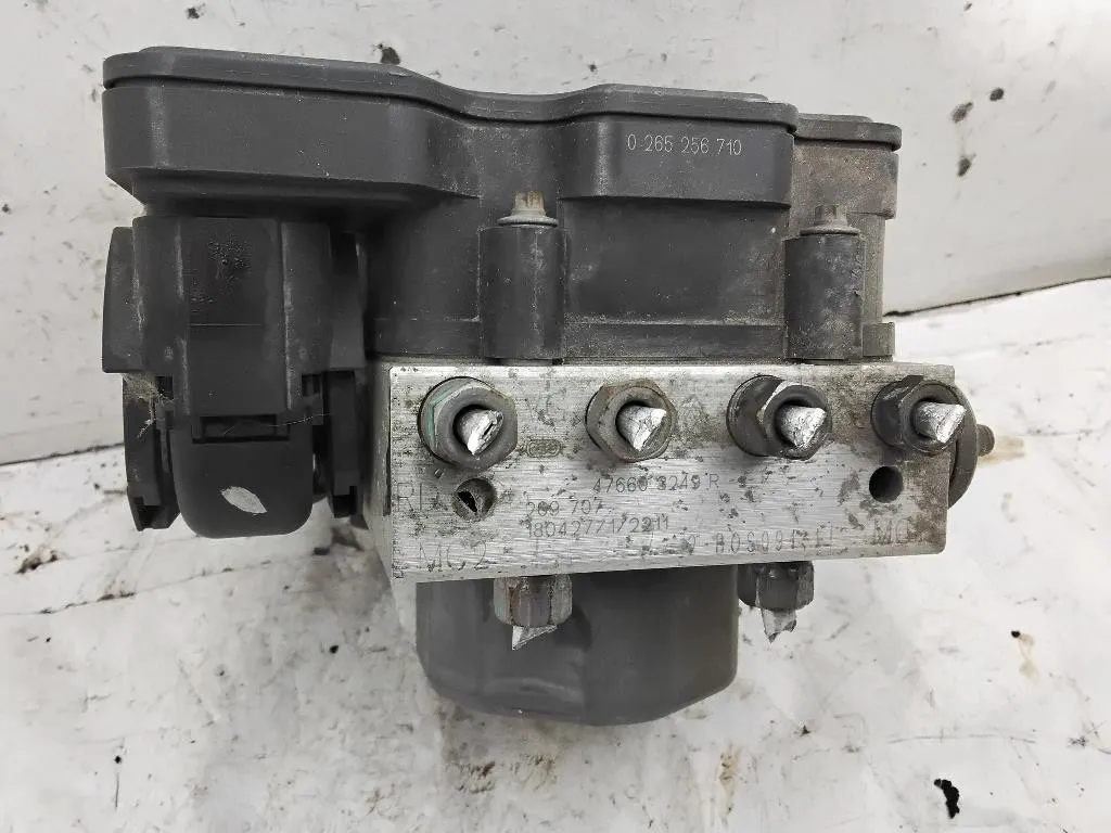 CENTRALINA ABS con codice 0265256710 476603249R da DACIA Sandero Serie STEPWAY H4B400 bifuel/gas 898 (12>)