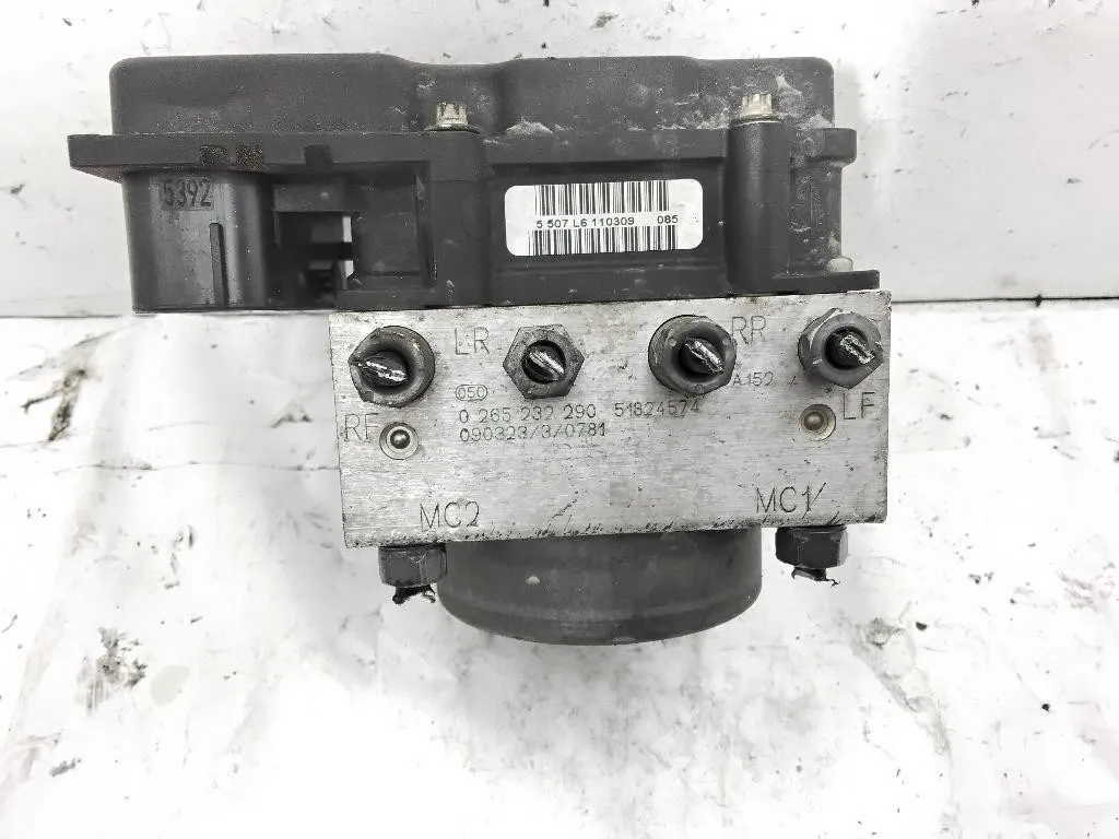 CENTRALINA ABS con codice 0265232290 51824574 da FIAT 500 Serie 169A4000 benzina 1242 (07>14)