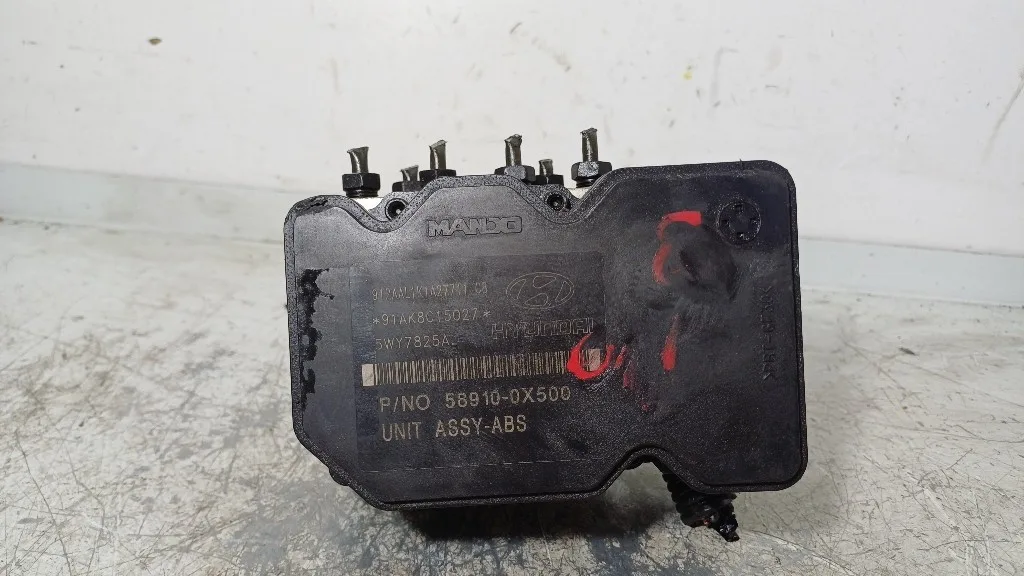 CENTRALINA ABS HYUNDAI i10 1° Serie 58910-0X500 G4HG benzina 1086 (07>11)