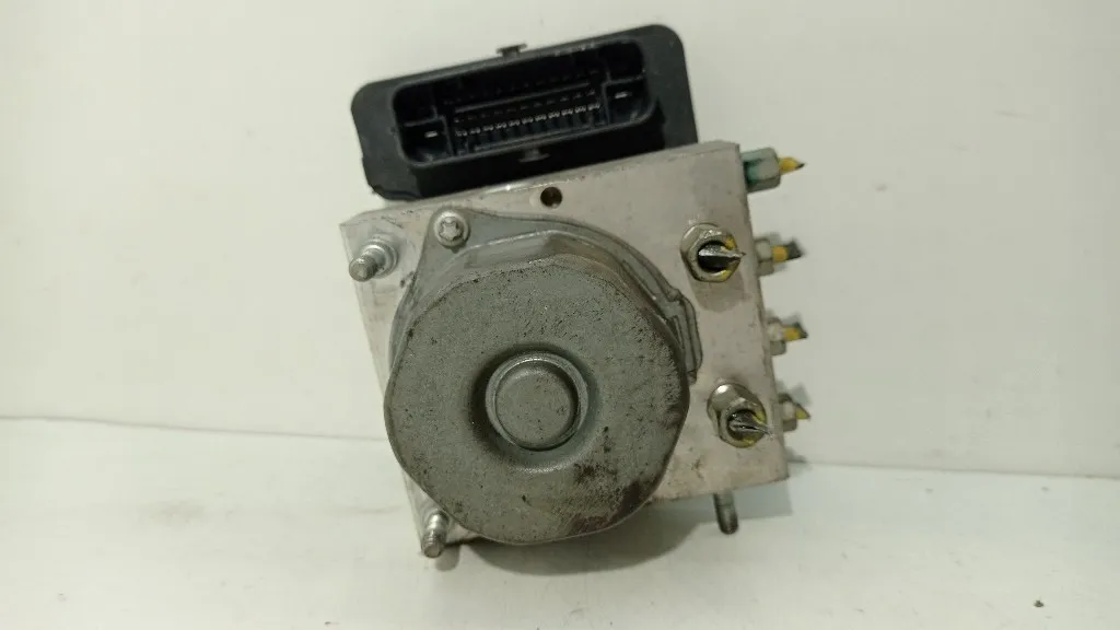 CENTRALINA ABS NISSAN Micra 7° Serie 476601HB0C HR12DE benzina 1198 (10>16)