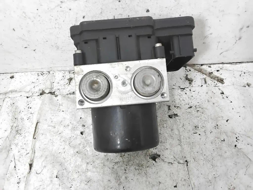 CENTRALINA ABS con codice 10.0212-0886.4 13412552 da OPEL Zafira Tourer (2010-) a14net benzina 1364 (10>)