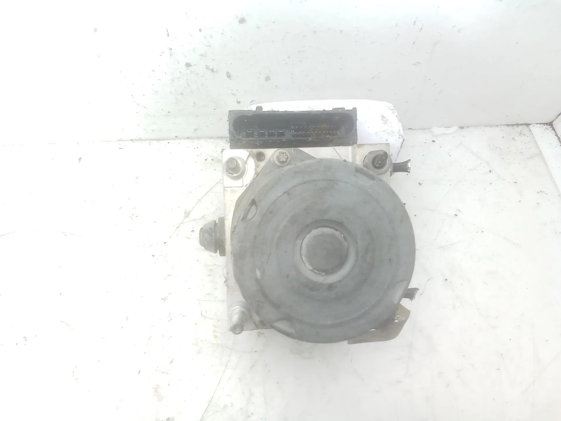 CENTRALINA ABS con codice 0265231486 da PEUGEOT 307 Berlina 2° Serie 9hz Diesel 1600 (05>)