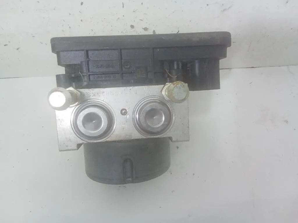 CENTRALINA ABS con codice 06.2102-4959.4 56110-53RA da SUZUKI Swift Serie (AZ) K12C benzina 1242 (17>)