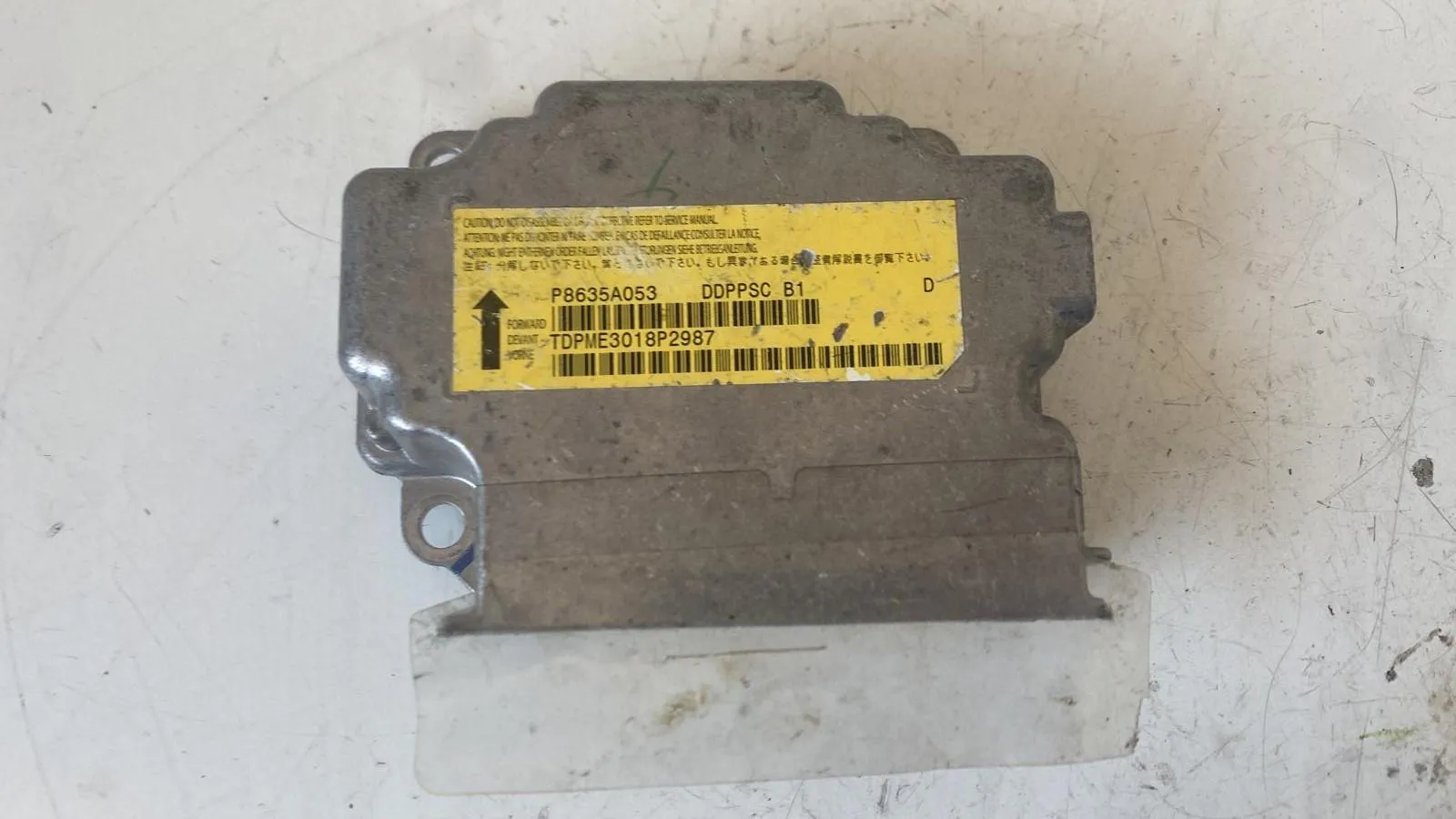 CENTRALINA AIRBAG con codice P8635A053 da MITSUBISHI Outlander Serie (CW0) (07>09)