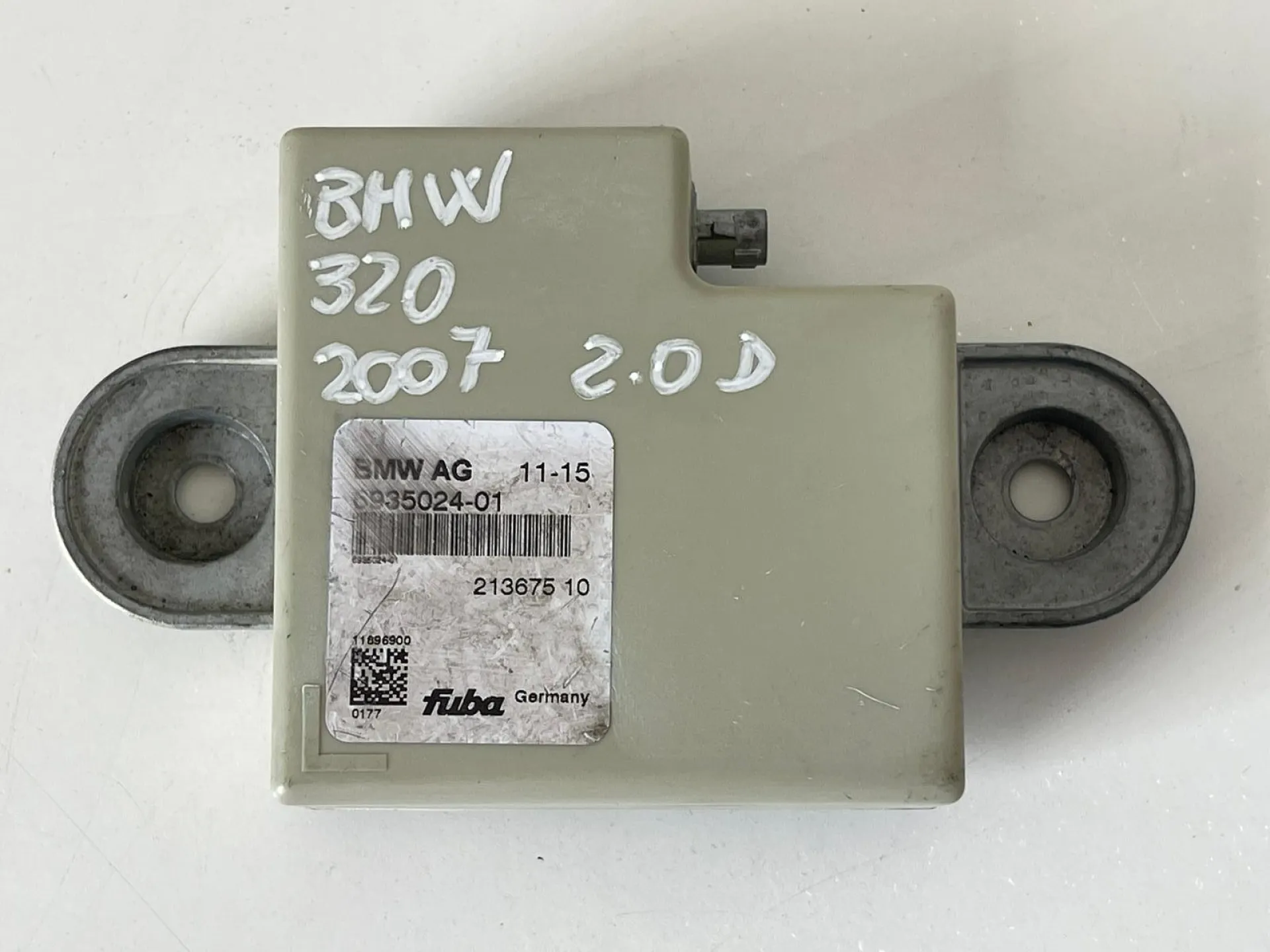 CENTRALINA ANTENNA con codice 6935024 da BMW Serie 3 E90 Berlina (05>08)
