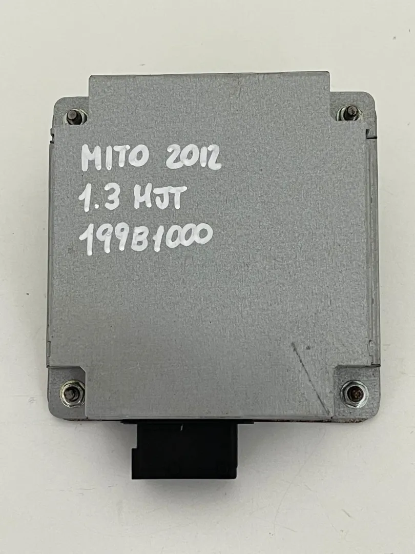 CENTRALINA AUTORADIO con codice VSFGA1.01 da ALFA ROMEO Mito Serie (955_) (08>)