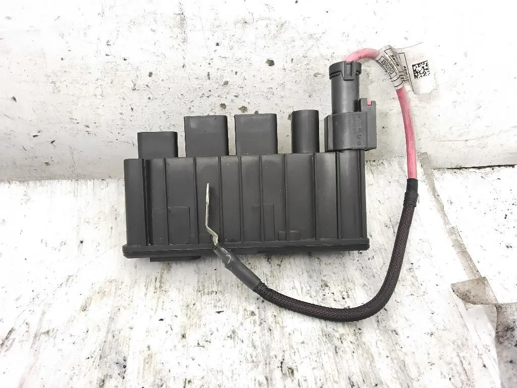 CENTRALINA BATTERIA con codice 18576710 da BMW Serie 1 F40 B37C15A diesel 1496 (19>)