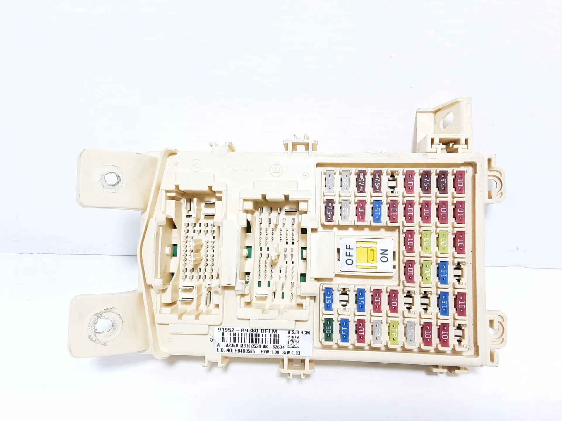CENTRALINA BCM con codice 91952B9360 da HYUNDAI i10 2° Serie con codice motore B3LA/B3LA Bifuel/Gas 1000 (11>)