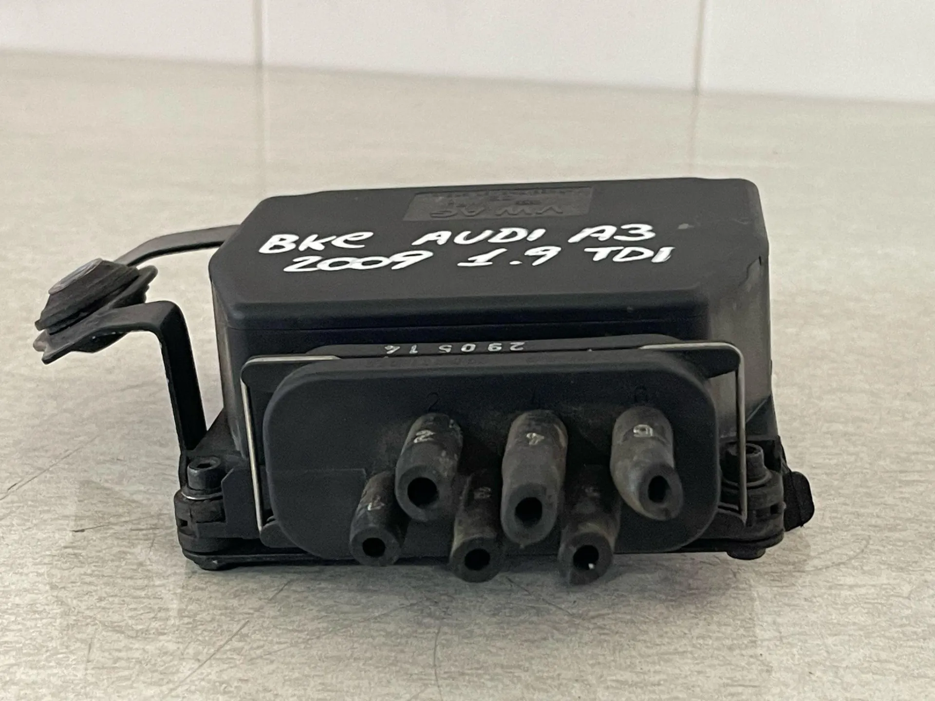 CENTRALINA BLOCCO VALVOLE con codice 1K0906279 B da AUDI A3 Serie (8P1) Diesel 1900 (08>12)