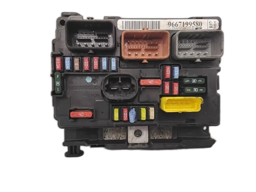 CENTRALINA BSM con codice 9667199580 da CITROEN C3 Picasso 8FN bifuel/gas 1397 (08>)