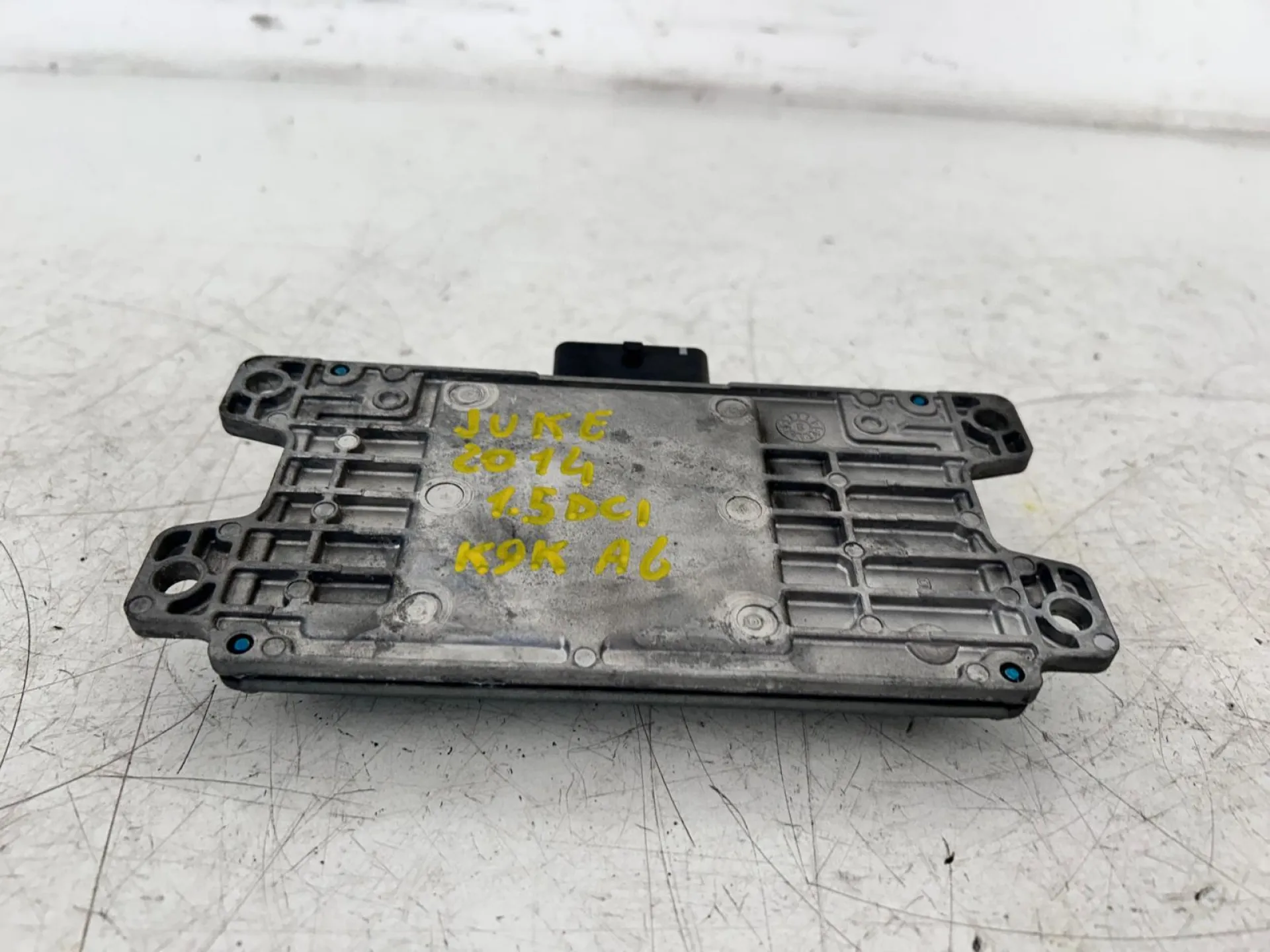 CENTRALINA CAMBIO con codice EMU10-021N da NISSAN Juke Serie F15 Diesel 1500 (14>18)