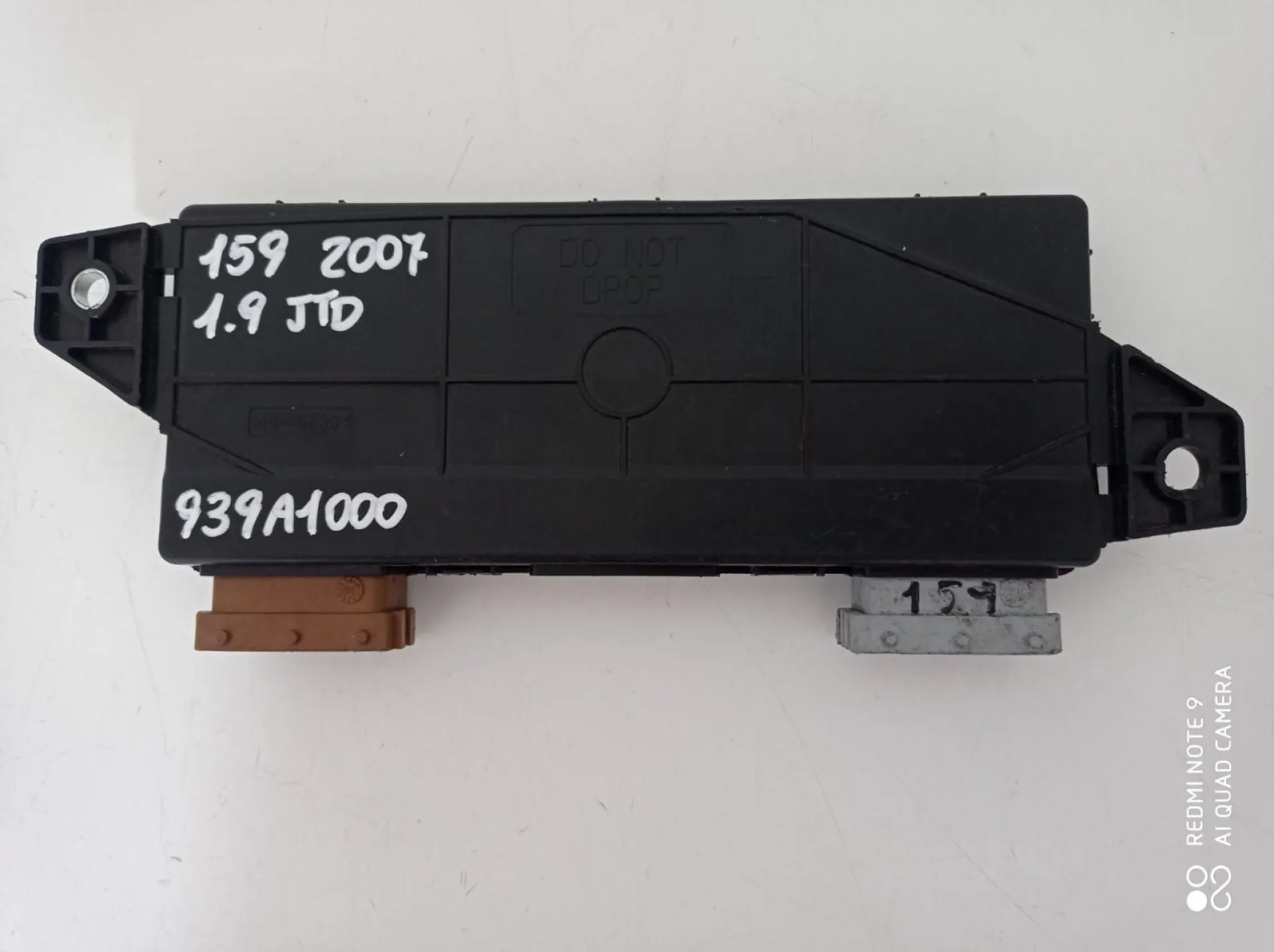 CENTRALINA CHIUSURA CENTRALIZZATA con codice 60688447 da ALFA ROMEO 159 Berlina Serie (939_) con codice motore 939A1000/939A1000 Diesel 1900 (05>11)