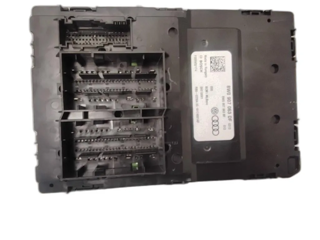CENTRALINA COMFORT con codice 8W0907063DF F005V02174 da AUDI A4 Berlina Serie (8W2, 8WC) con codice motore DEU/DEUAA diesel 1968 (19>)
