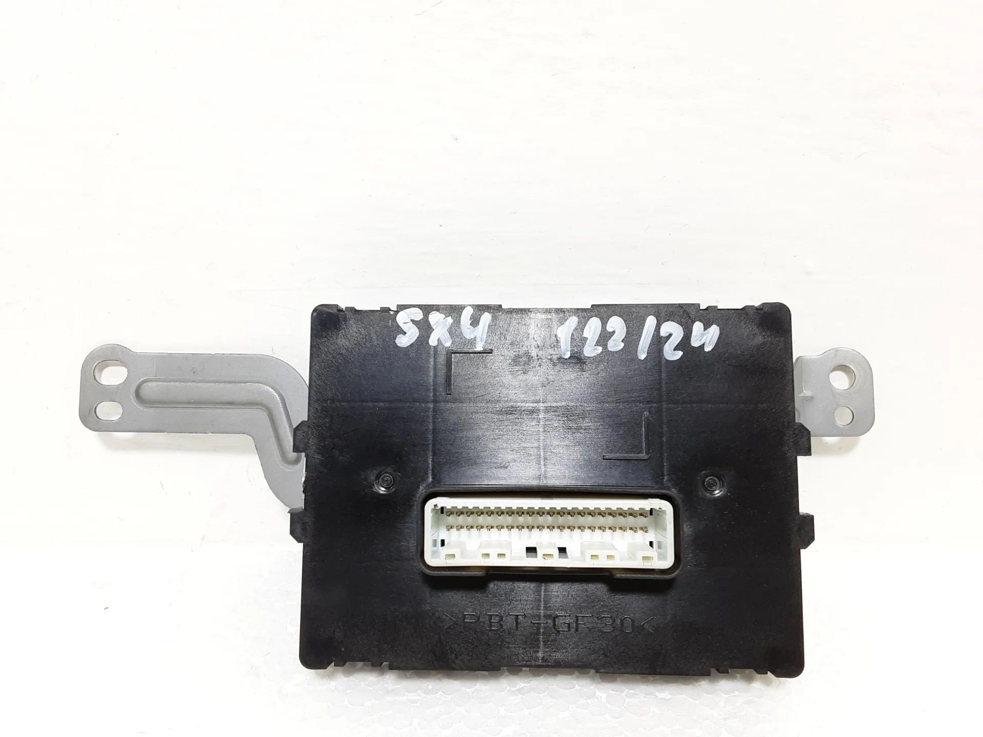 CENTRALINA COMFORT con codice 3953064R00 da SUZUKI S-CROSS Serie con codice motore K10C/K10C Benzina 1000 (13>)