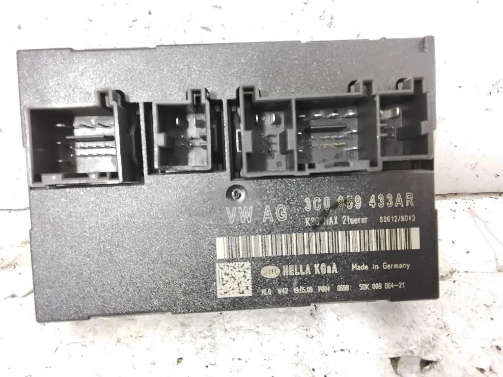 CENTRALINA COMFORT con codice 3C0959433AR da VOLKSWAGEN Passat Berlina 4° Serie CDG bifuel/metano 1390 (05>10)