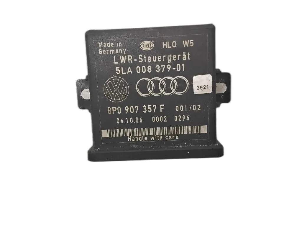 CENTRALINA FARI con codice 8P0907357F da AUDI A6 Berlina Serie C6 (4F2) (04>12)