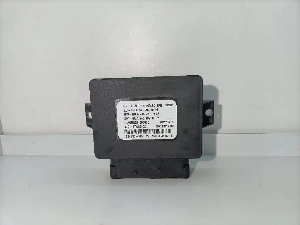 CENTRALINA FRENO STAZIONAMENTO con codice A2469006816 da MERCEDES GLA Serie 651930 diesel 2143 (13>)