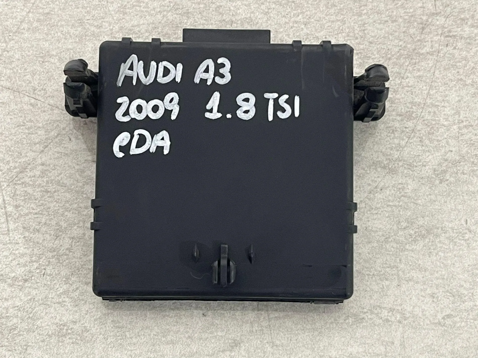CENTRALINA GATEWAY con codice 1K0907951 da 1K0907530S AUDI A3 Serie (8P1) con codice motore CDA Benzina 1800