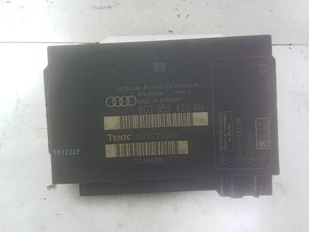 CENTRALINA GATEWAY con codice 8E0959433AH da AUDI A4 Berlina (8E) AWX diesel 1896 (00>04)