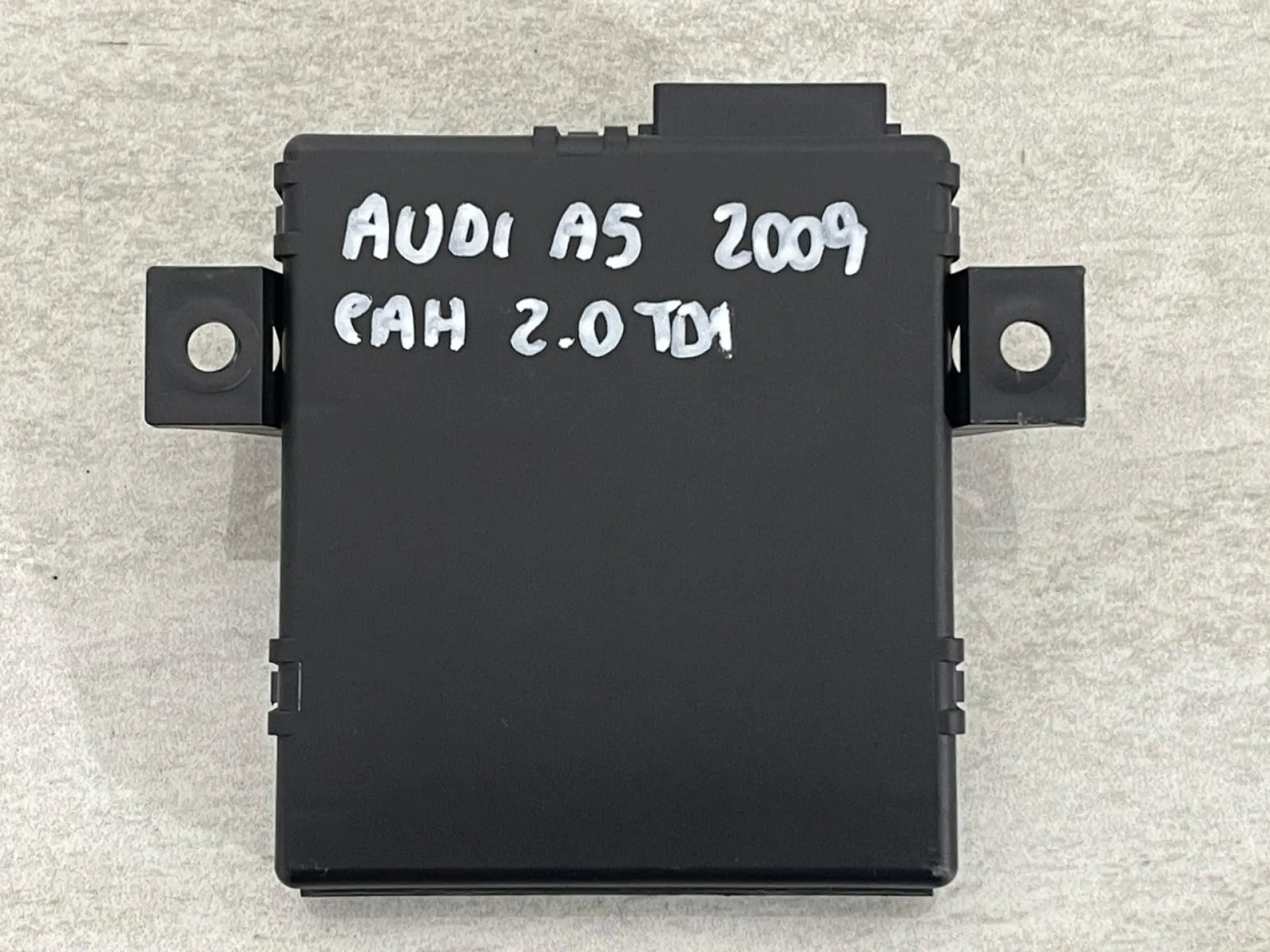 CENTRALINA GATEWAY con codice 8T0907468P da AUDI A5 Coupé (8T) con codice motore CAH Diesel 2000