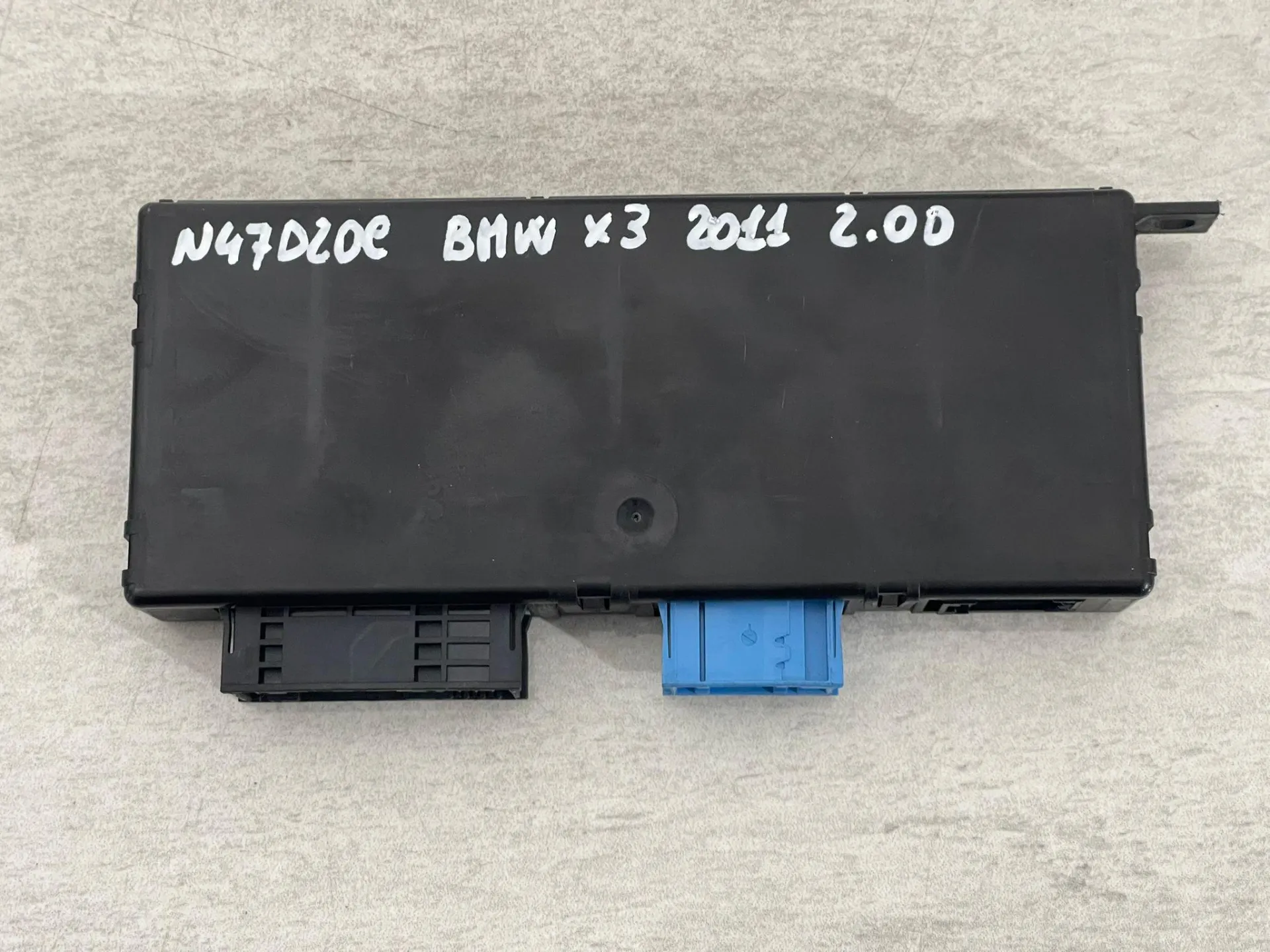 CENTRALINA GATEWAY con codice 0593405 da 9243213 BMW X3 2° Serie con codice motore N47D20C Diesel 2000