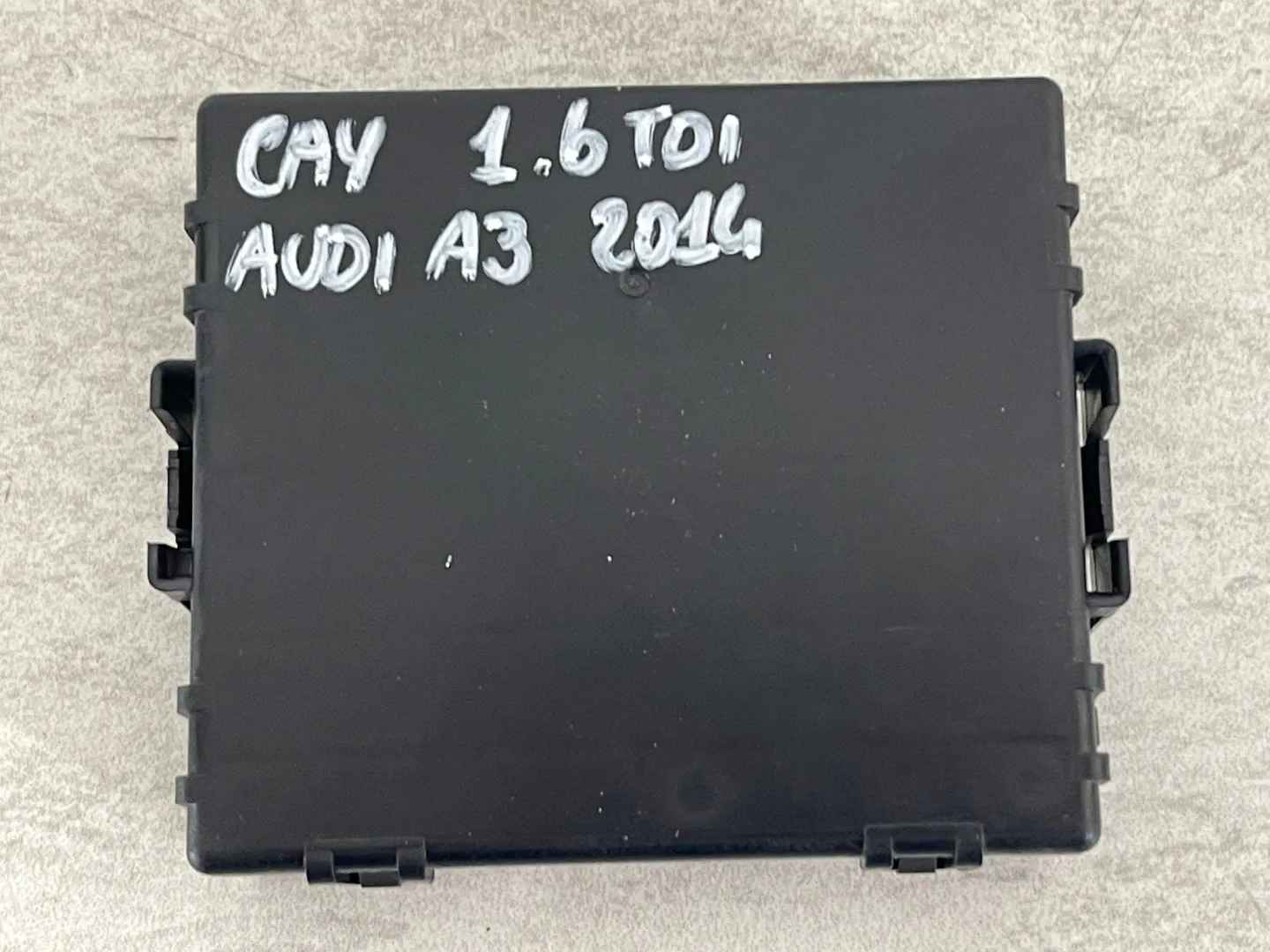 CENTRALINA GATEWAY con codice 5Q0907530T da AUDI A3 Serie (8V1) con codice motore CAY Diesel 1600