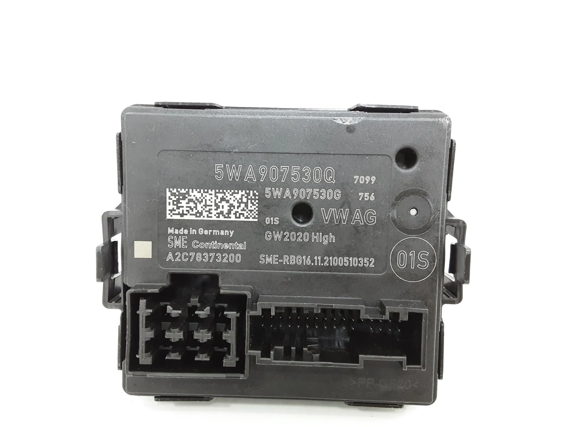 CENTRALINA GATEWAY con codice 5WA907530Q da VOLKSWAGEN Golf Serie VIII Variant (CG5) con codice motore DPB/DPBAA Hybrid 1500 (20>)