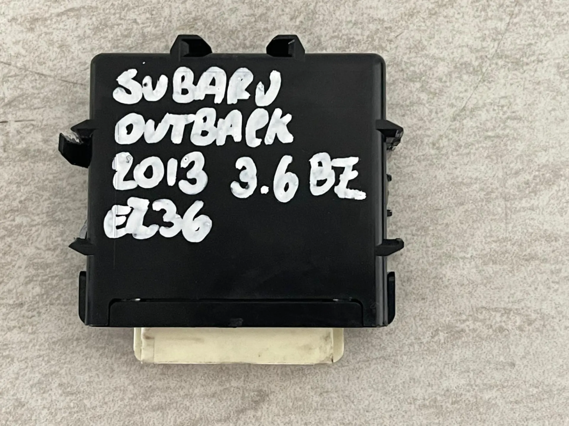 CENTRALINA LUCI con codice 84051AJ010 da SUBARU Outback Serie (03>09)