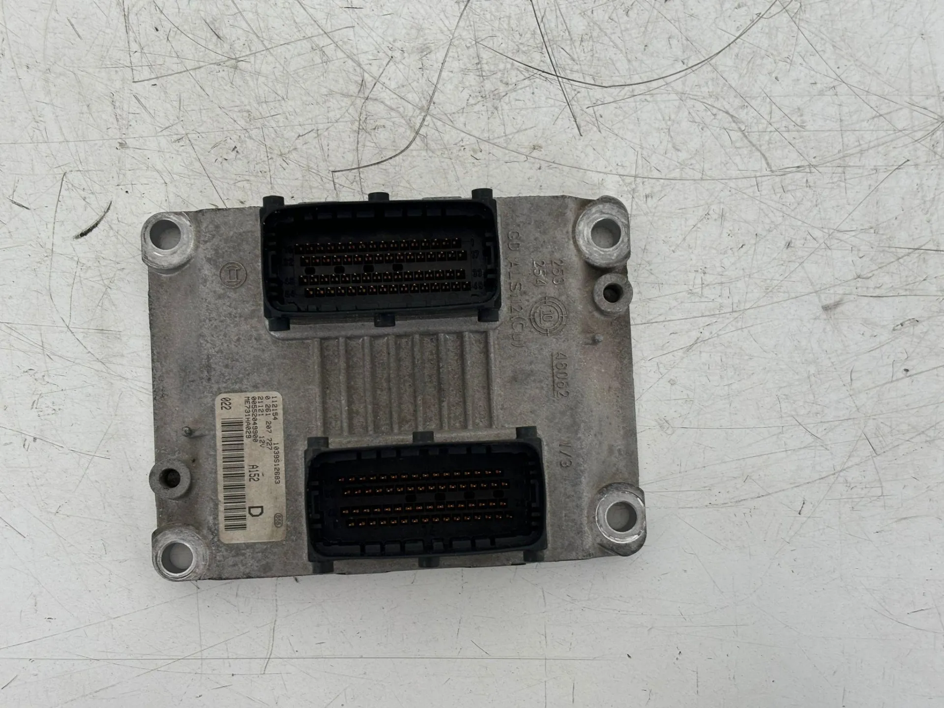 CENTRALINA MOTORE con codice 0261207727 da ALFA ROMEO 147 Serie (937) (00>05<) Benzina 1600 (00>05)