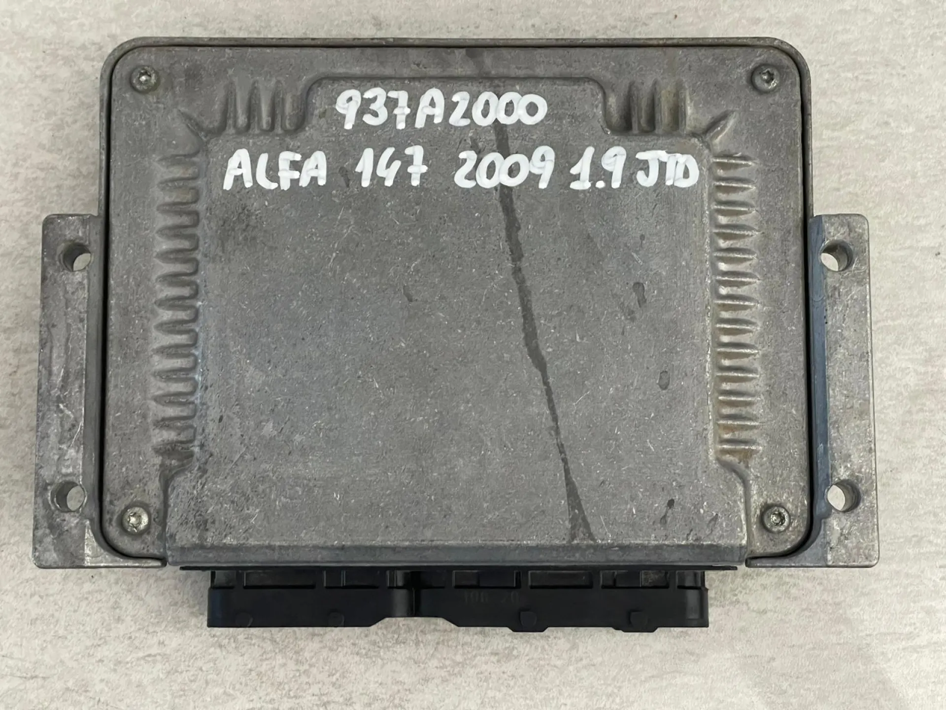 CENTRALINA MOTORE con codice 0281011488 da ALFA ROMEO 147 Serie (937_) Diesel 1900 (05>10)