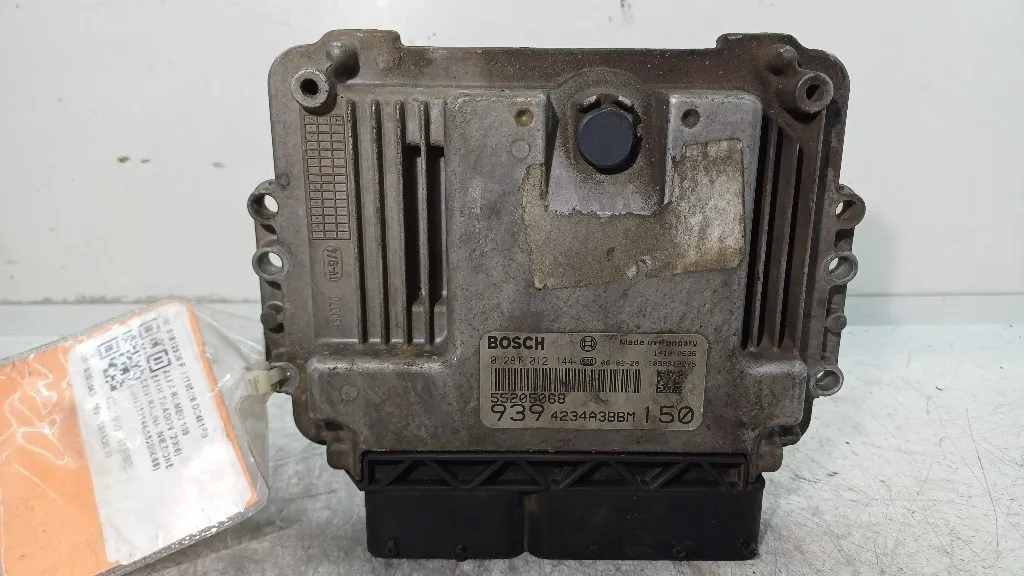 CENTRALINA MOTORE ALFA ROMEO 159 Sportwagon Serie 0281012144/55205068 939A2000 diesel 1910 (05>11)