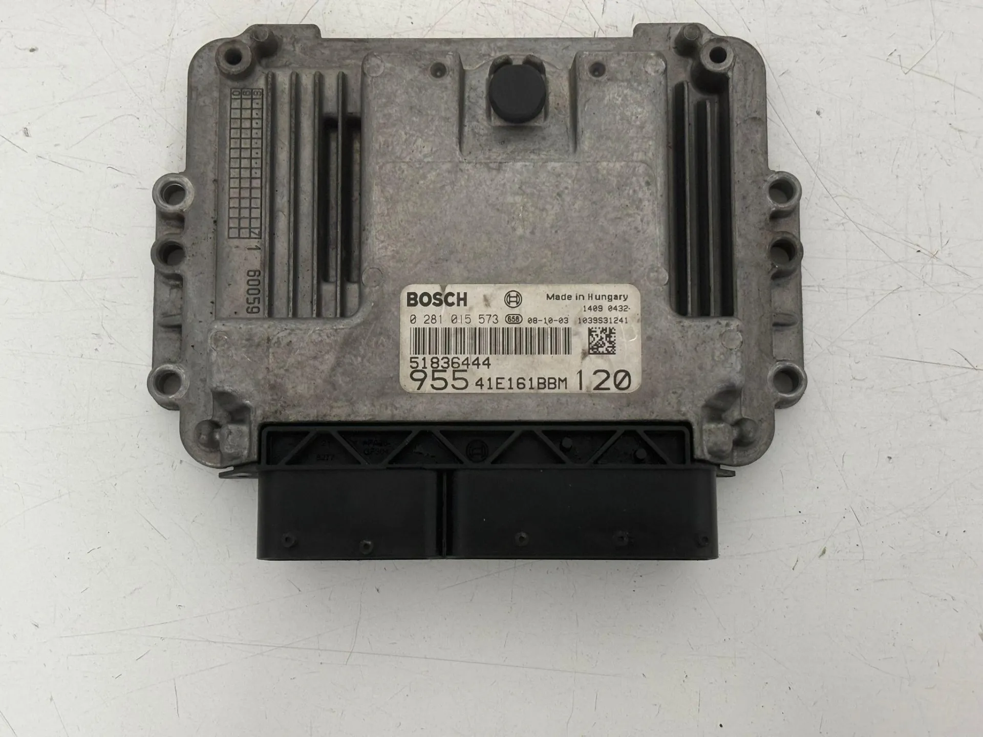 CENTRALINA MOTORE con codice 0281015573 da ALFA ROMEO Mito Serie (955_) con codice motore 955A3000/955A3000 Diesel 1600 (08>)