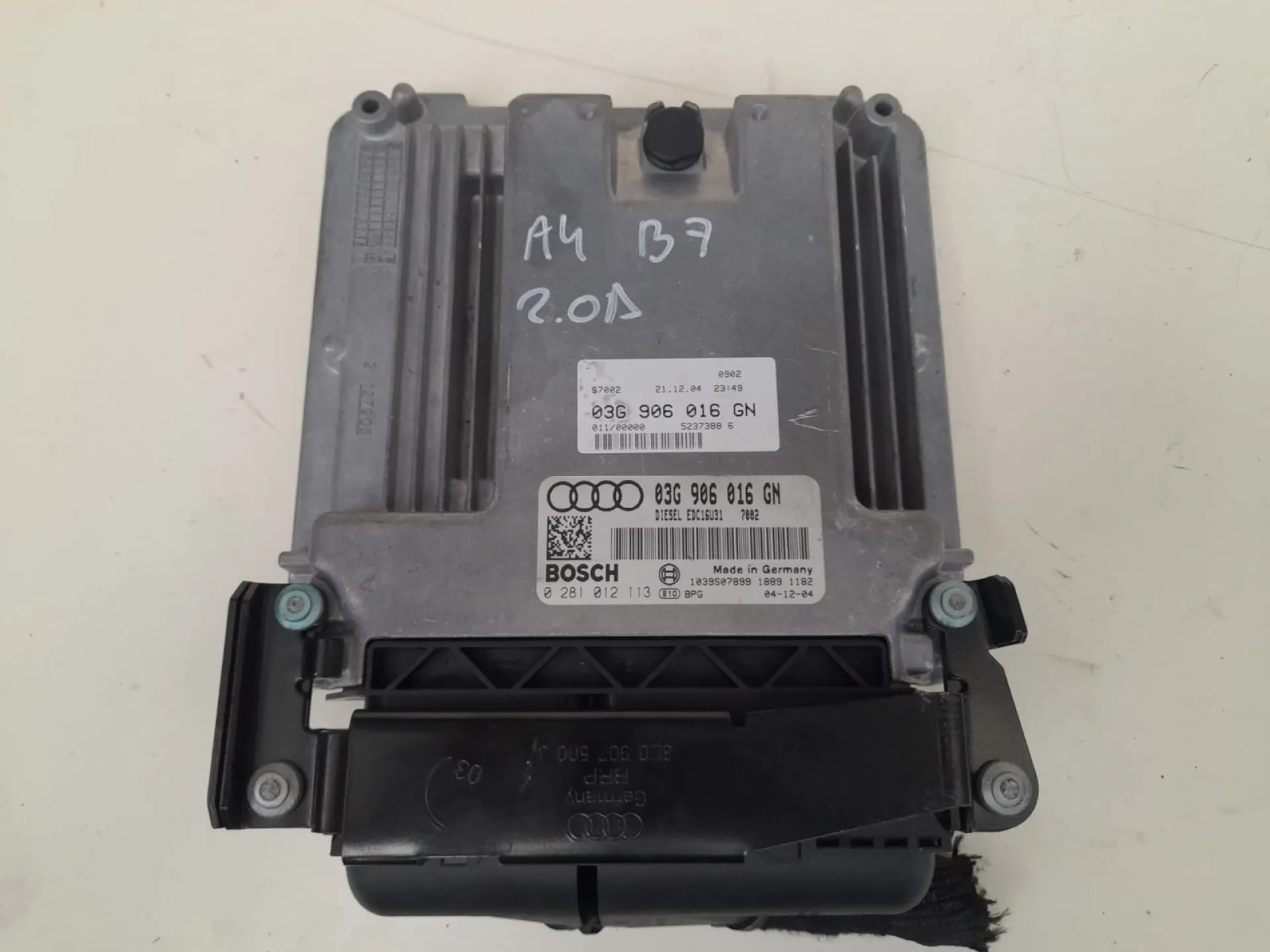 Centralina motore Audi A4 2.0 D del 2006 CODICE RICAMBIO : 03G906016GN