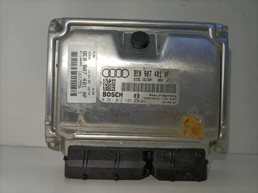 CENTRALINA MOTORE AUDI A4 Avant (8ED) 0281012142/8E0907401AF BDG diesel 2496 (04>08)