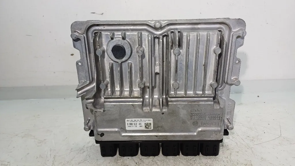 CENTRALINA MOTORE BMW Serie 1 F40 0281036949/9888812-01 B37C15A diesel 1496 (19>)