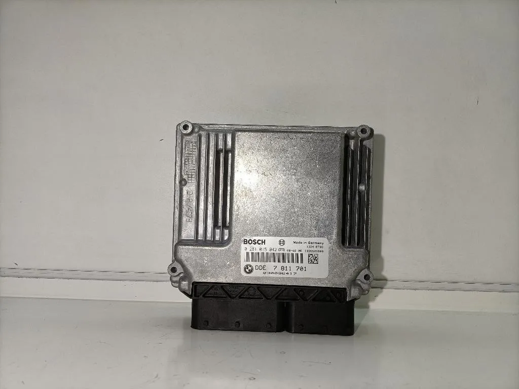 CENTRALINA MOTORE BMW Serie 1 Serie (E87) 0281015042/7811701 N47D20A diesel 1995 (04>07)