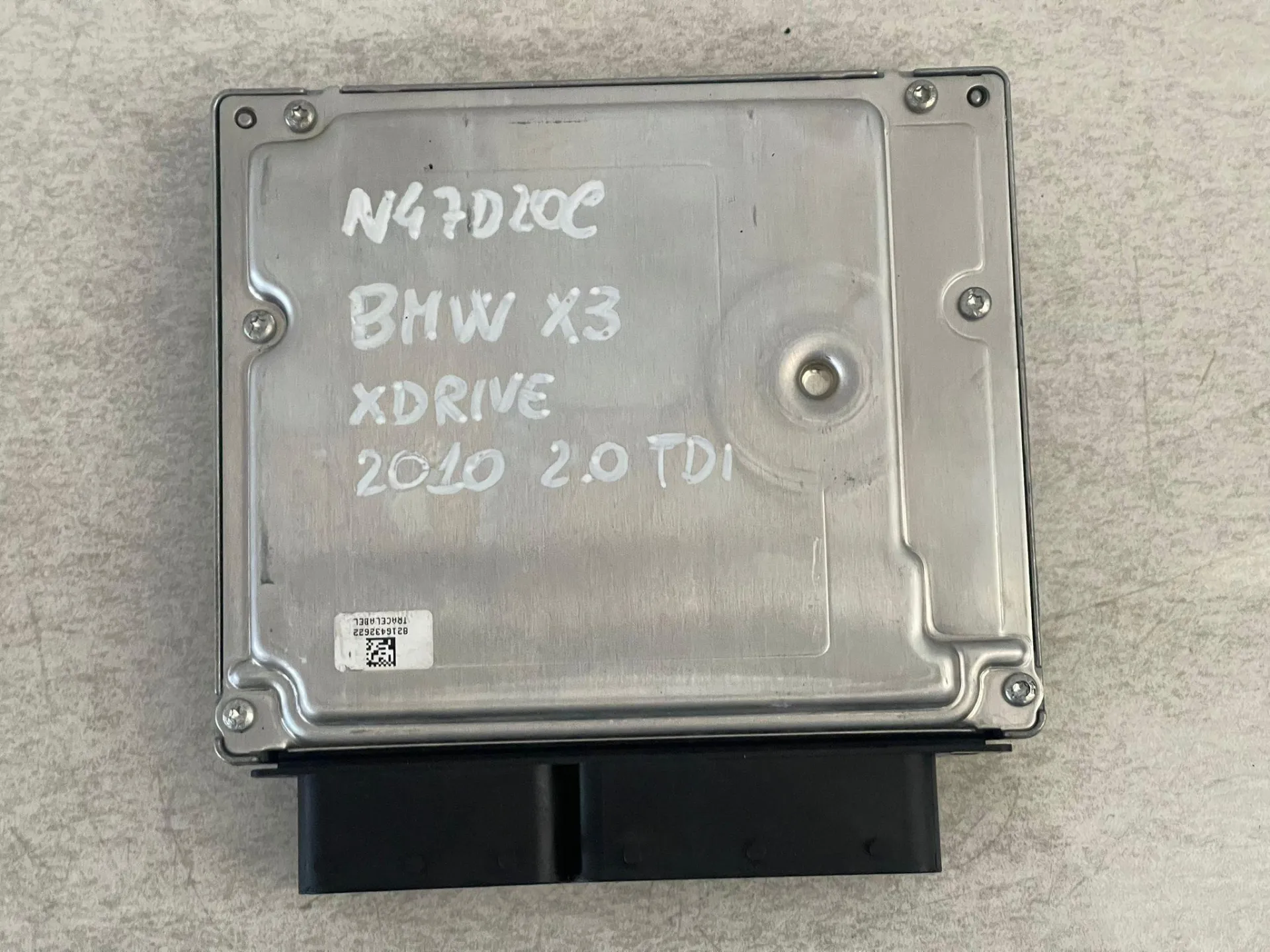 CENTRALINA MOTORE con codice 0281016065 da BMW X3 2° Serie Diesel 2000 (10>)