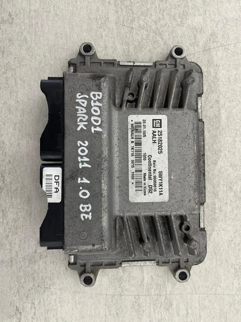CENTRALINA MOTORE con codice 25182025 da 25183778 CHEVROLET Spark 1° Serie con codice motore B10D1 Benzina 1000